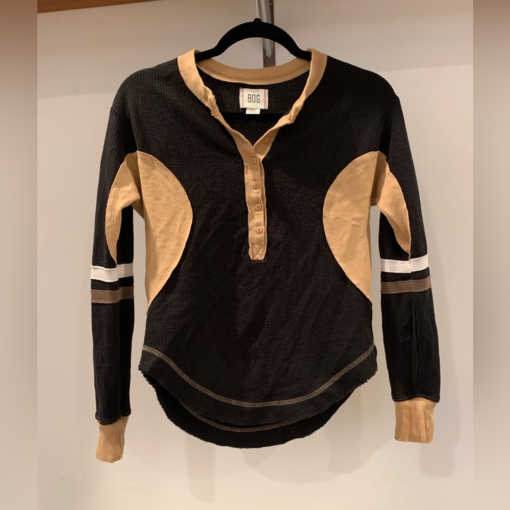 ⭐️ BDG Long Sleeve ⭐️